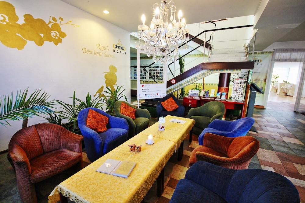 Nb Hotel With Free Parking Рига Екстериор снимка